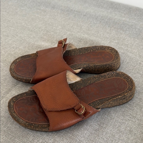 Teva Brown Leather Slide Sandals - Picture 1 of 7